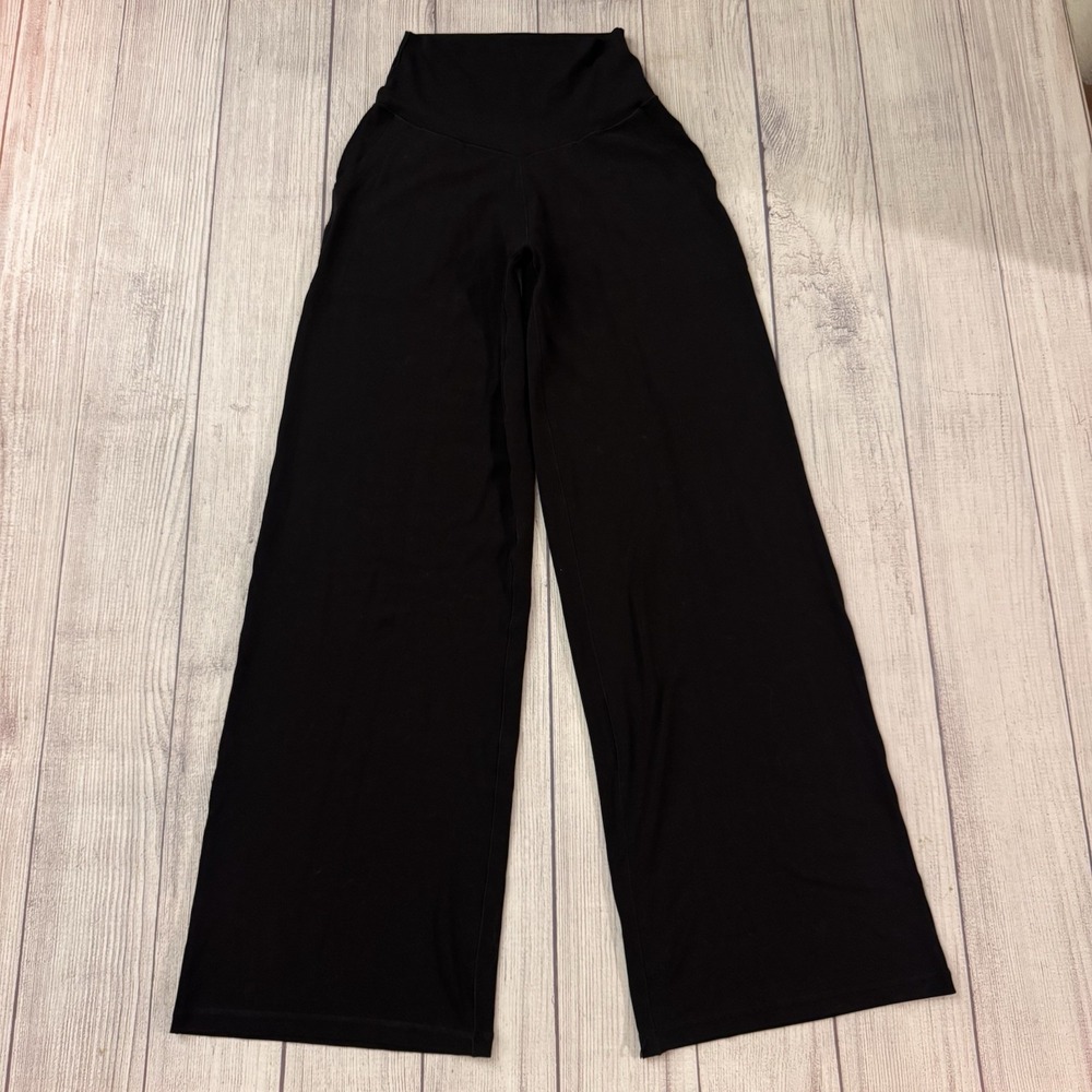 Offline By Aerie Real Me Xtra Women's XS Black High Rise Wide Leg Yoga Pants